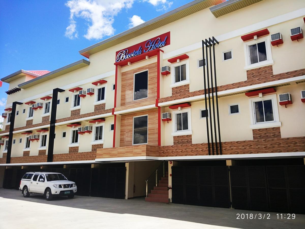 Bicotels Hotel Batangas Buitenkant foto