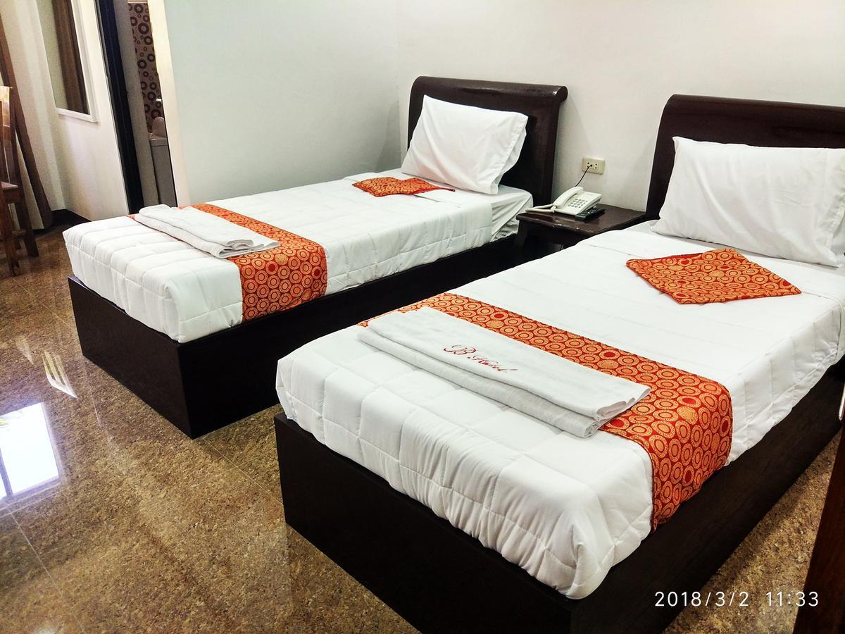 Bicotels Hotel Batangas Buitenkant foto