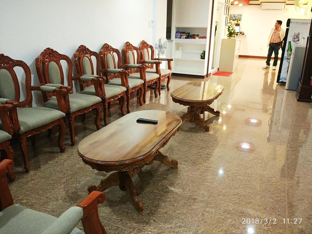 Bicotels Hotel Batangas Buitenkant foto