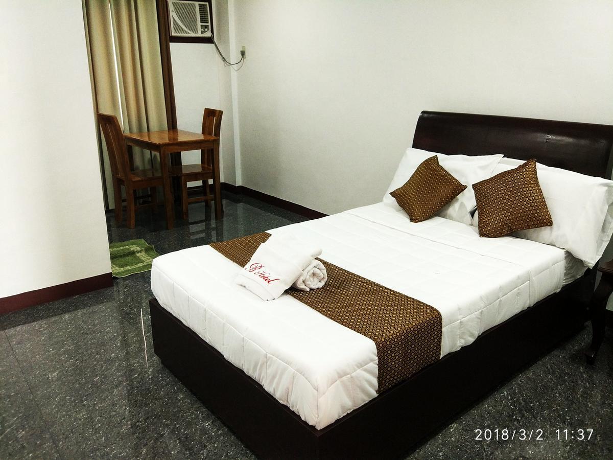Bicotels Hotel Batangas Buitenkant foto